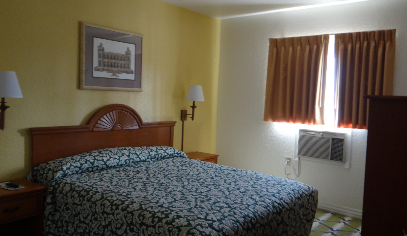 Stagecoach Hotel & Casino Бийти Стая снимка