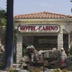 Stagecoach Hotel & Casino Бийти Екстериор снимка